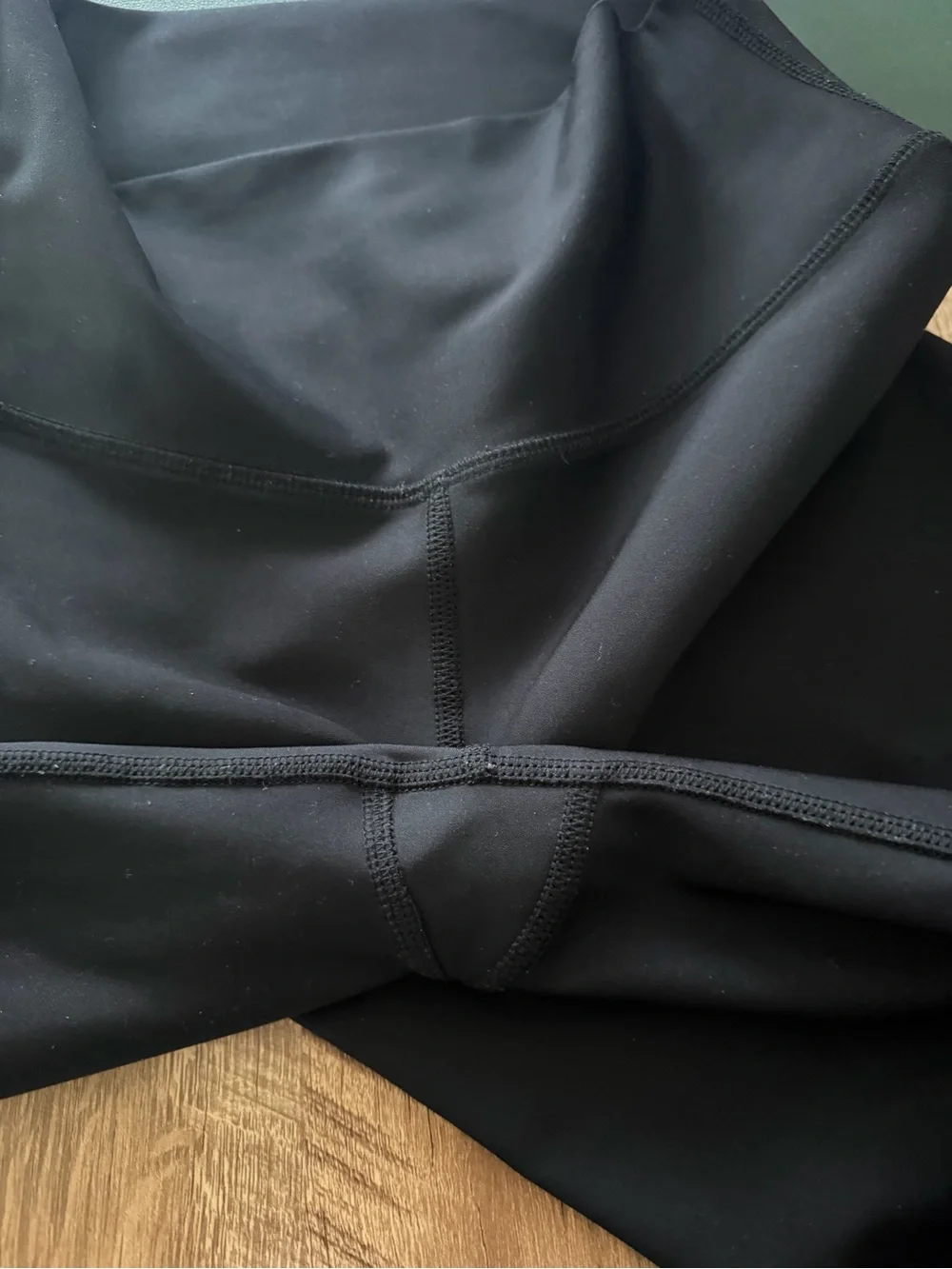 ALO Yoga 7/8 High-Waist Airlift Legging Performance Leggings